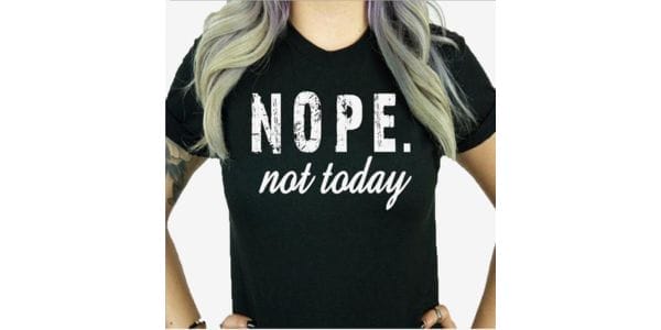 Gratis T-shirt för kvinnor